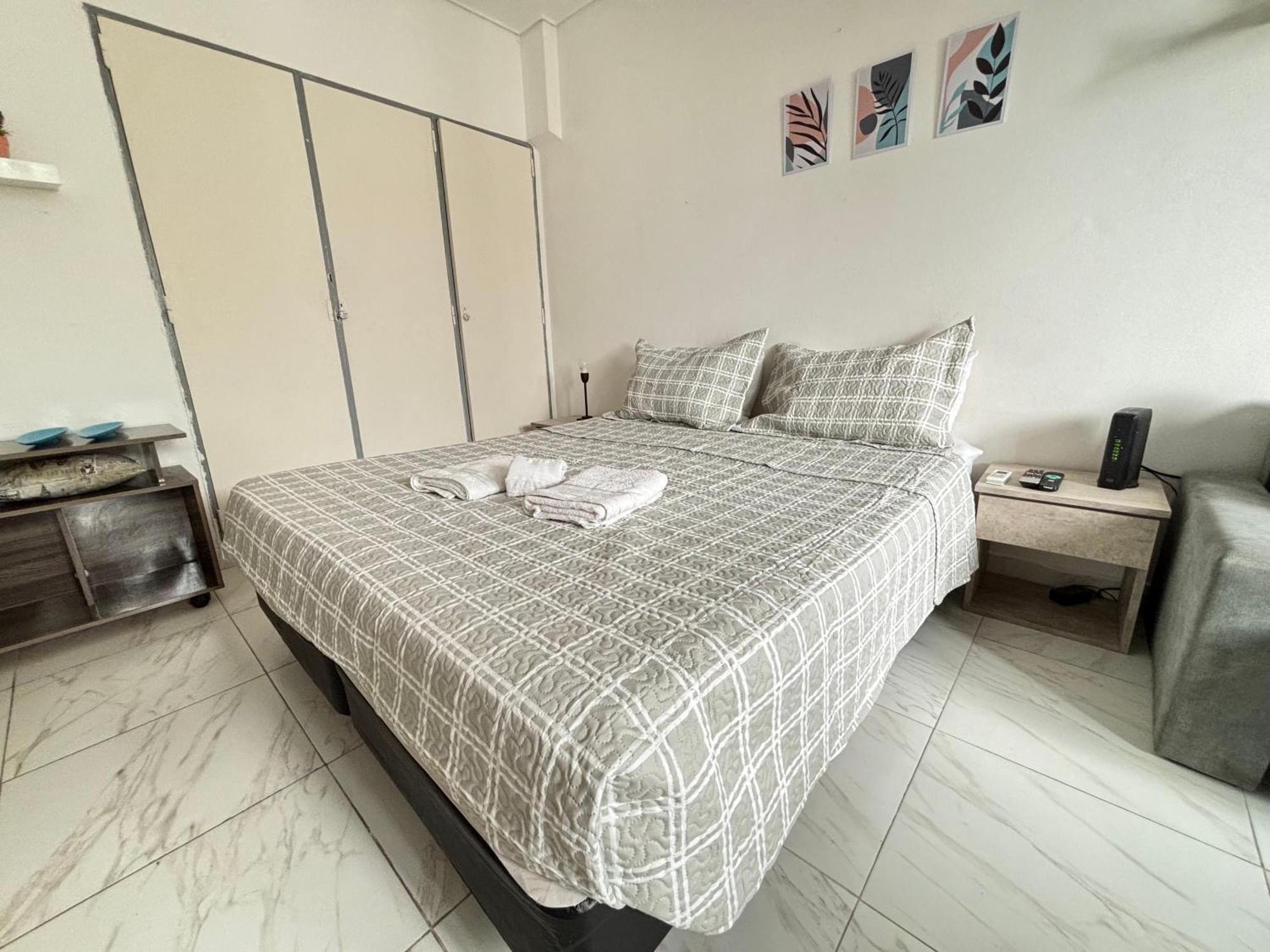 Av Corrientes Obelisco Apartment Buenos Aires Exterior photo